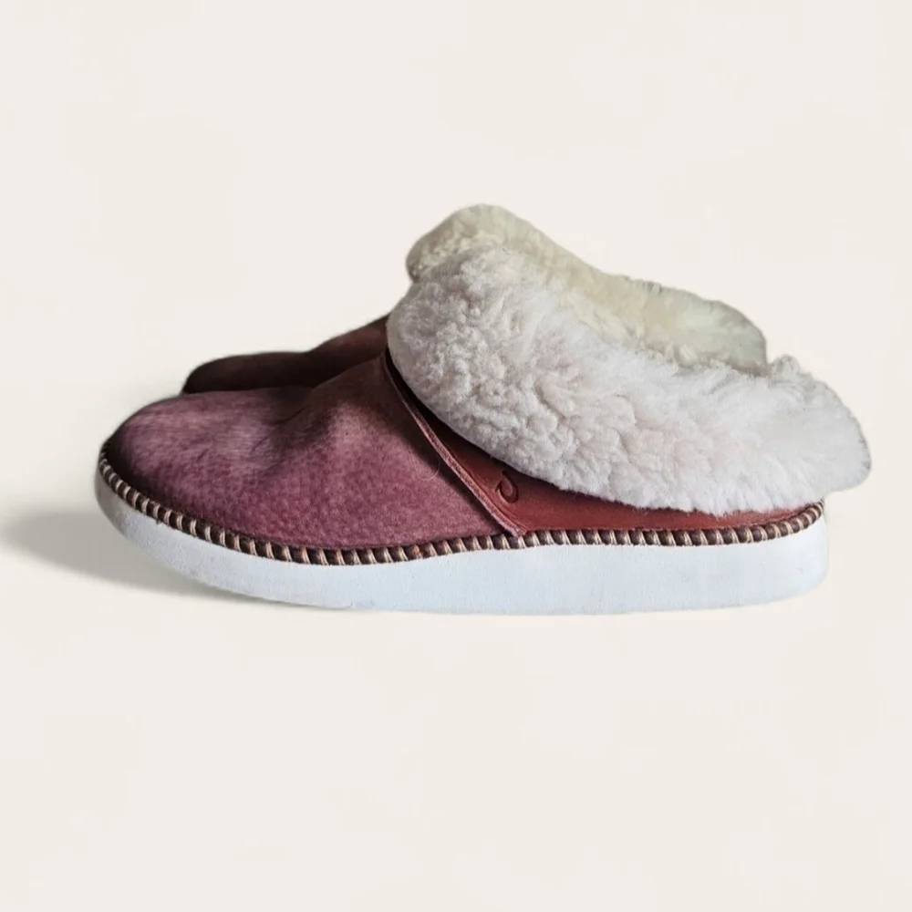 OluKai Suede and Fur Multicolor Two Ways to Wear Winter‎ Booties size 9